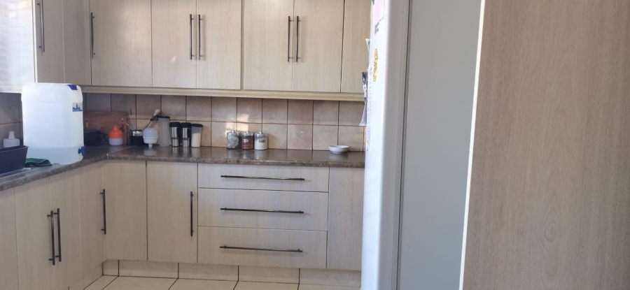 To Let 3 Bedroom Property for Rent in Riebeeckstad Free State